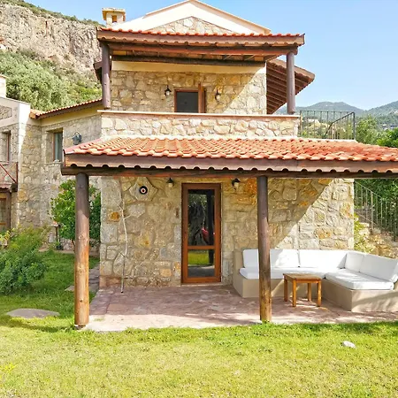 Zephyros Hotel 3*